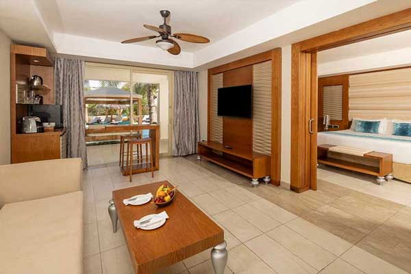 Family Club Swim Up Suite (Outdoor jetted tub) - Hotel Majestic Mirage Punta Cana